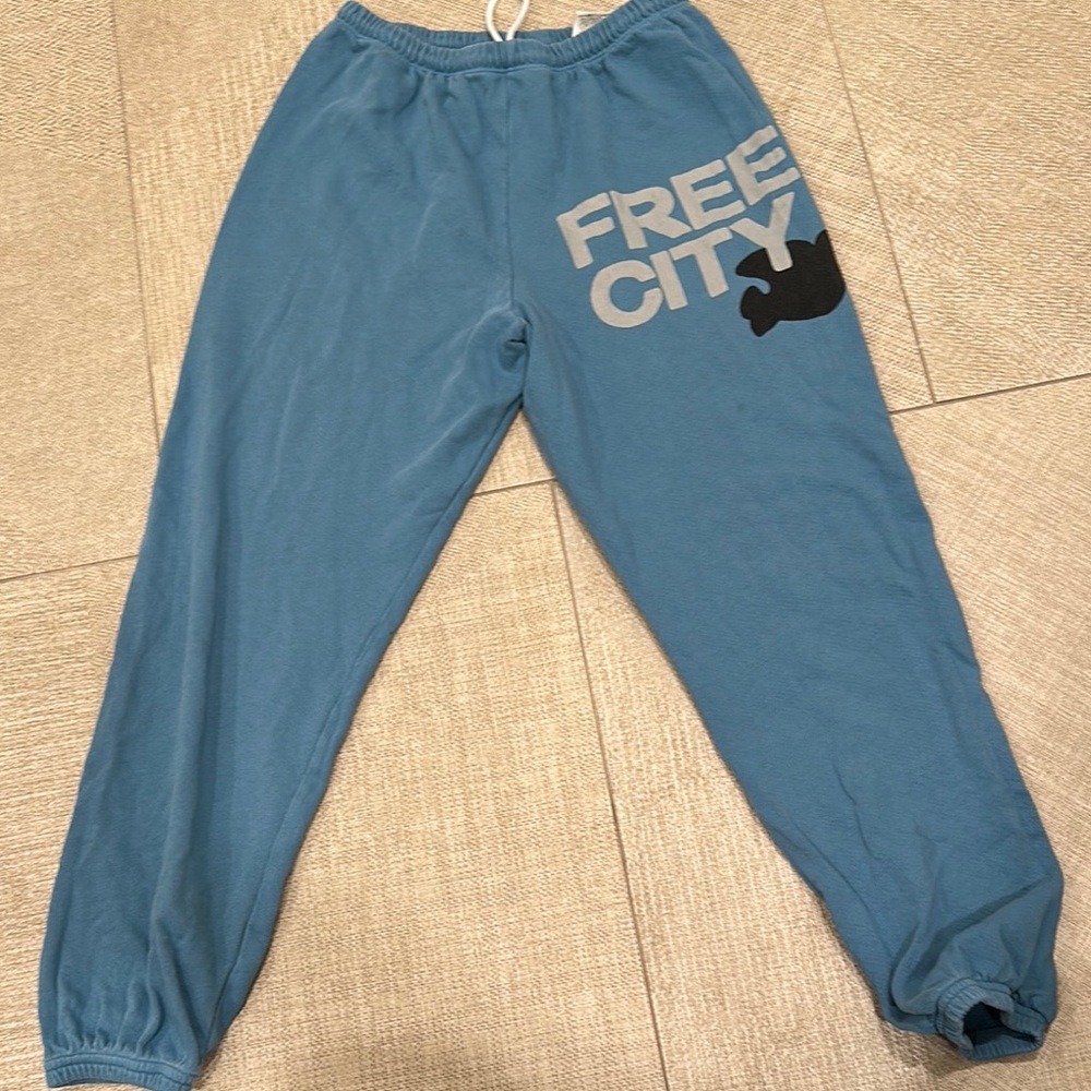 Nature Love Blue Free City Sweatpants with White Drawstring